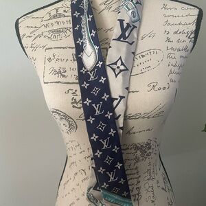 Full Inclusion -Authentic Louis Vuitton Marine Blue Bandeau BB Twilly